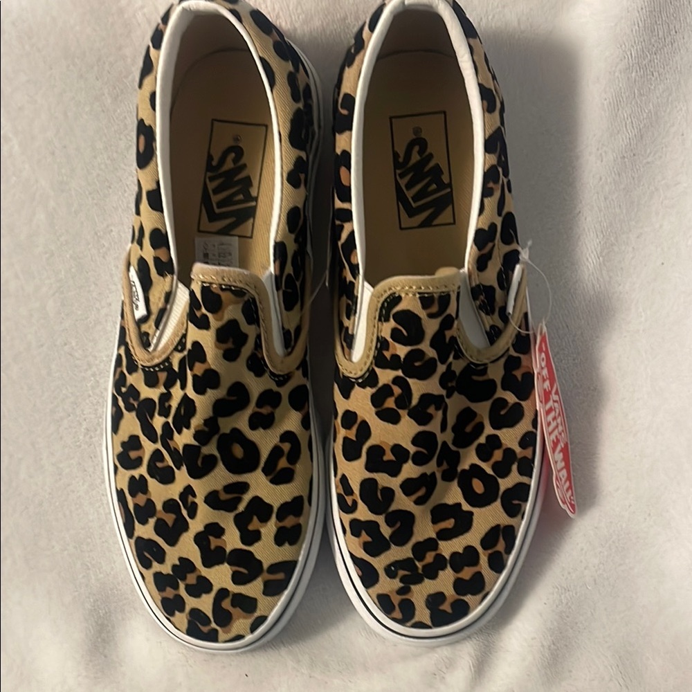 Vans Leopard Print (men 6.5 / women 8)